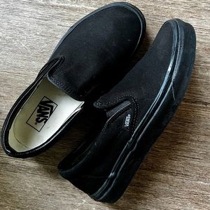 Black Vans slip-on canvas - Women’s 8.5